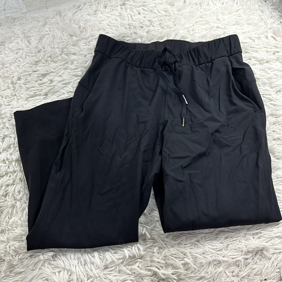 Lululemon On The Fly Crop *23" Black - Picture 1 of 6
